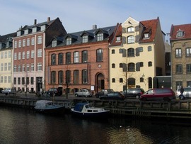 Overgaden.