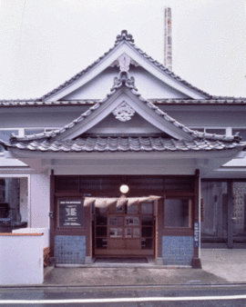 SCAI THE BATHHOUSE