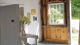 Art Sales and Research