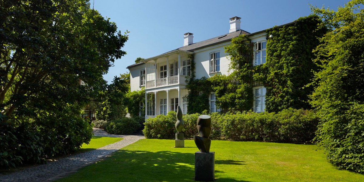 The Old Villa and sculptures by Jean Arp. Photo: © Jeremy Jachym.