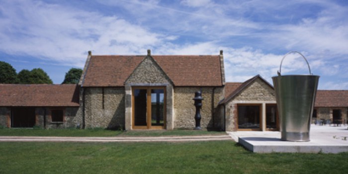 Hauser & Wirth Somerset. Left to right: Thomas Houseago, Large Lamp I, 2011; Subodh Gupta, Untitled, 2008; Paul McCarthy, Ship Adrift, Ship of Fools, 2010 – 2011. Courtesy Hauser & Wirth. Photo: Hélène Binet
