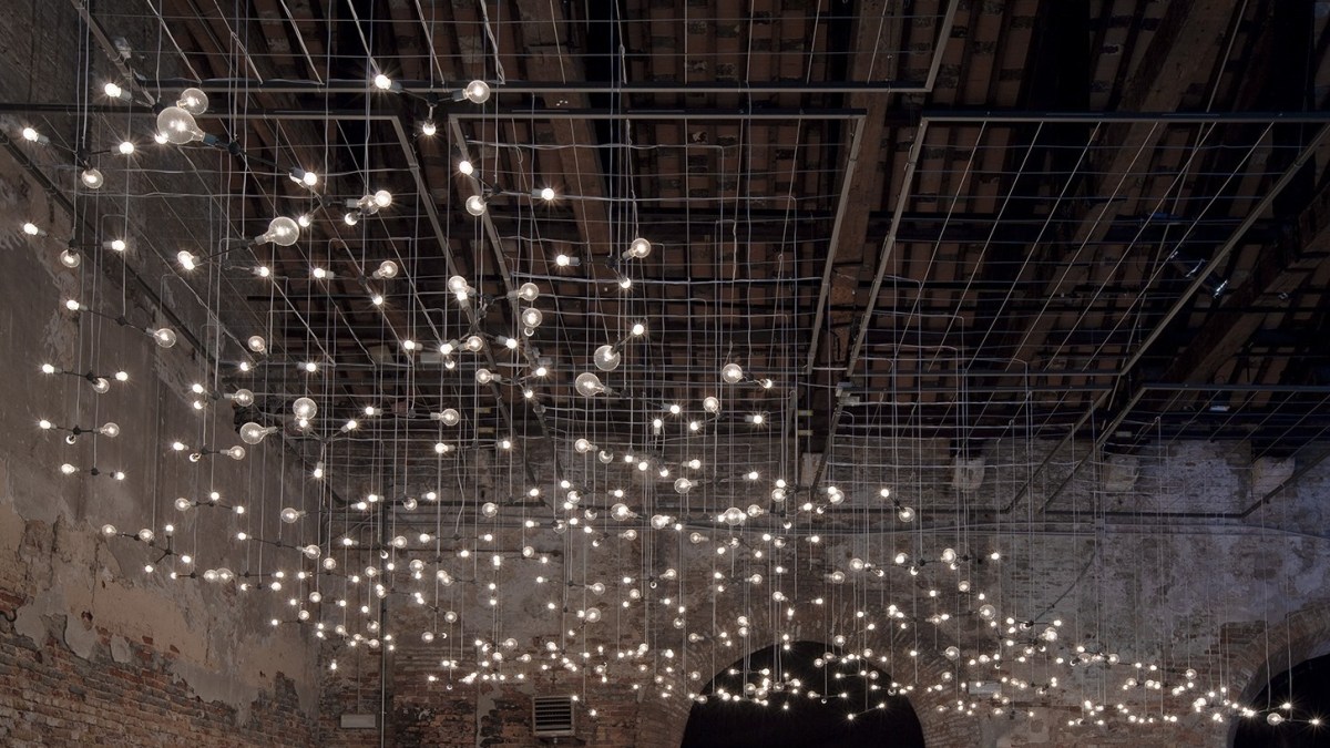 Spencer Finch. Moon Dust (Apollo 17). 2009. Installation view at "Fare Mondi/Making Worlds", Venice Biennial, 2009. Collection of Joanne Gold and Andrew Stern. © Spencer Finch, Courtesy the artist and Galerie Nordenhake Berlin/Stockholm. Photography by Ge