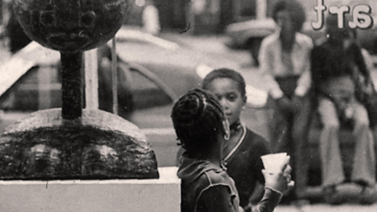 Nandi Guillaume, Opening of Black Artists in the New York Scene. The Daily World, September 10, 1974. Image courtesy of Tamiment Library & Wagner Labor Archives. © The Daily World.