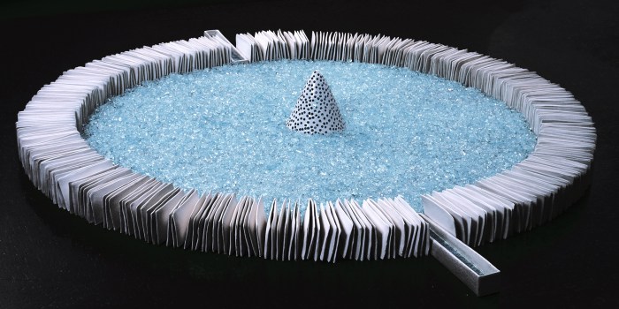YC Kim
365 for One, 2006
Ceramics and glass
9 x 80 x 72 in