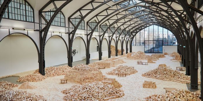 Lina Lapelytė. We Make Years Out of Hours, exhibition view Hamburger Bahnhof – Nationalgalerie der Gegenwart, Berlin, 2026 © Lina Lapelytė. VG Bild-Kunst, Bonn 2026. photo: Staatliche Museen zu Berlin, Nationalgalerie / art/beats, Florian Mag