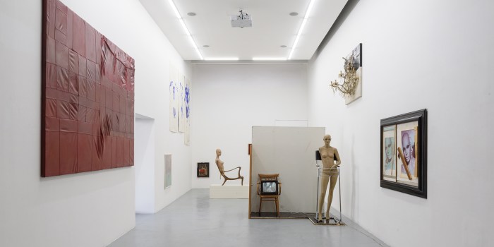 Galleria Solito - Les qualités sérieuses by Collezione Nancy Delroi